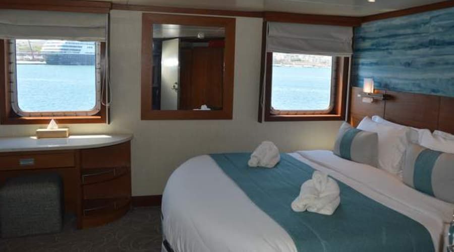 mega yacht accommodation, large group accommodation, Dubai yachts